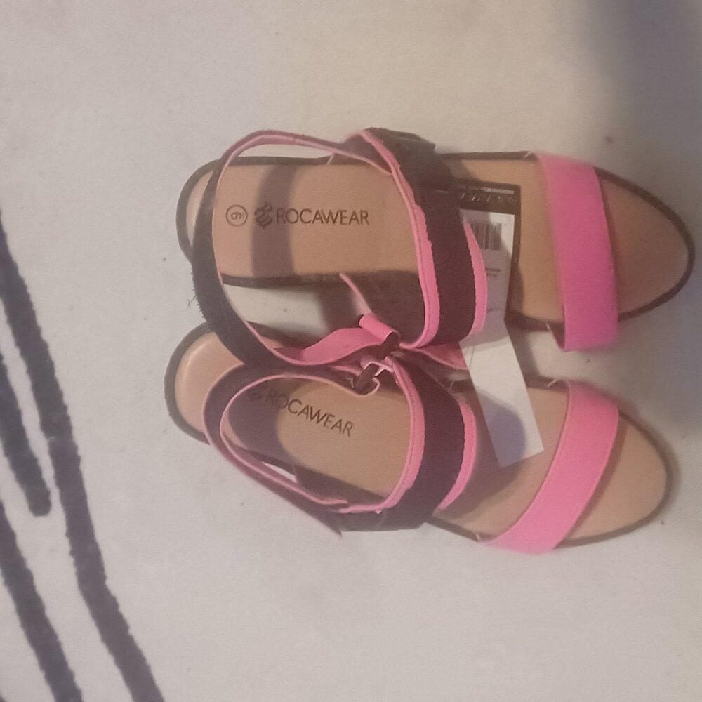 Rocawear Rugged Platform Sandal Pink and Black Size 9 NWT, no box